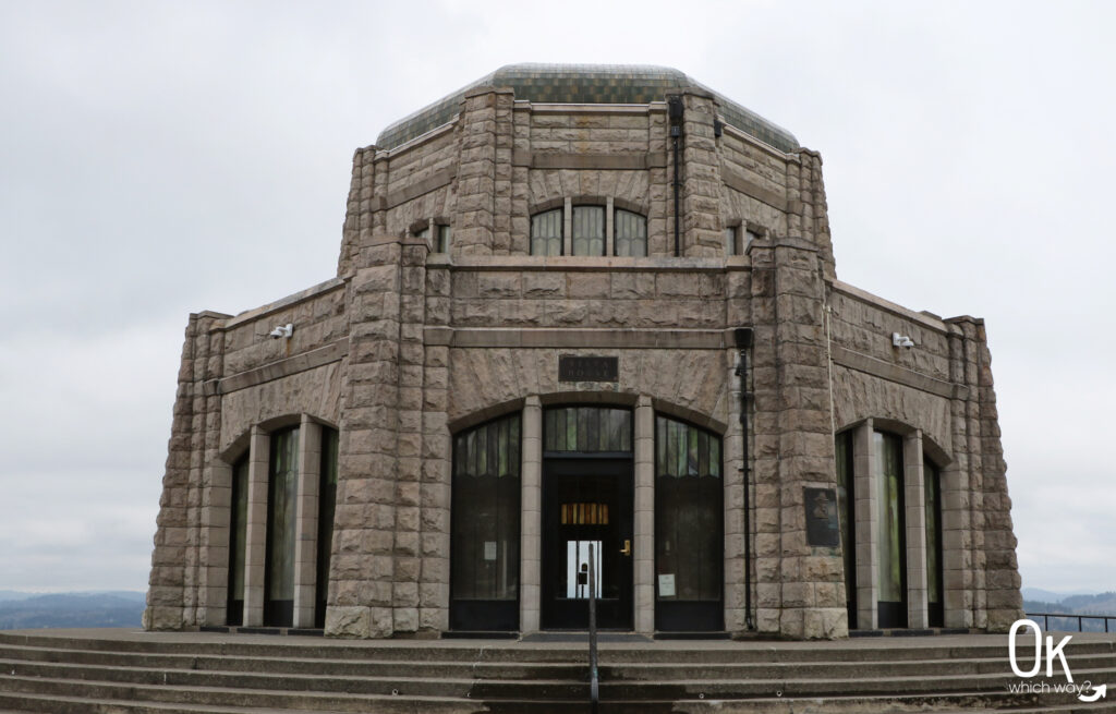 Octagon shaped building Vista House | OK Which Way