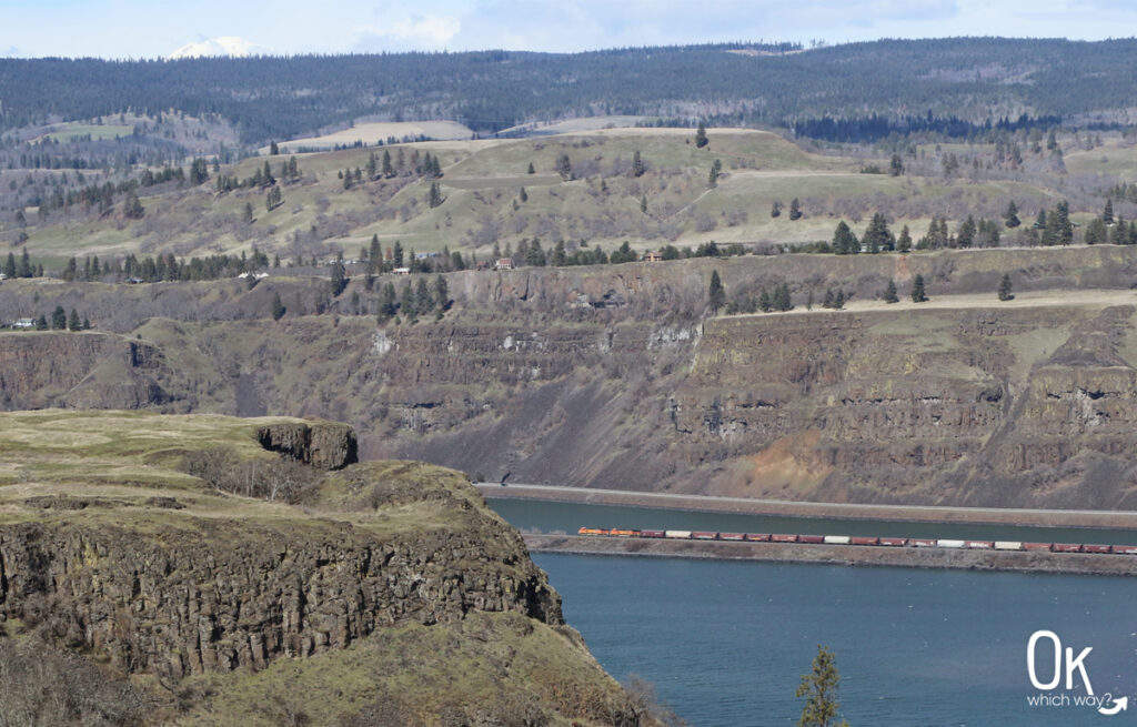 Rowena Crest Overlook Train - OK Which Way